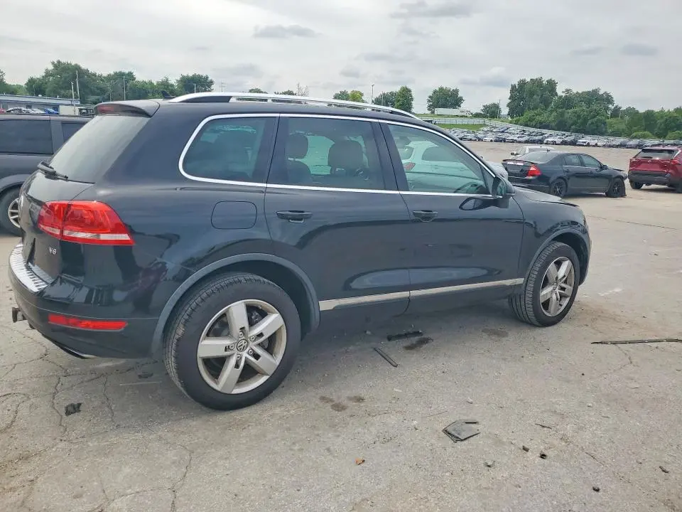 2014 VOLKSWAGEN TOUAREG V6  