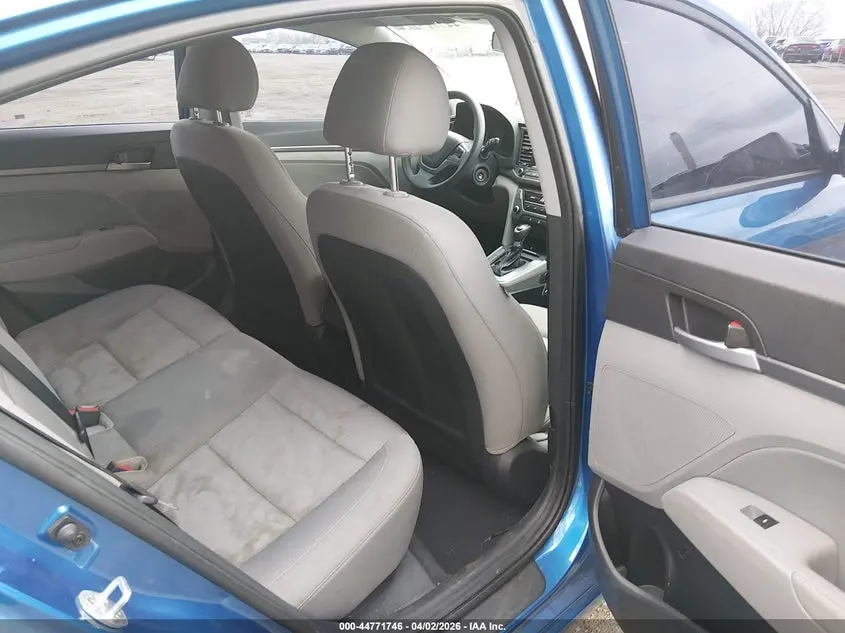 2017 HYUNDAI ELANTRA SE