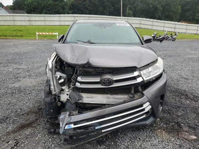 2018 TOYOTA HIGHLANDER LE  