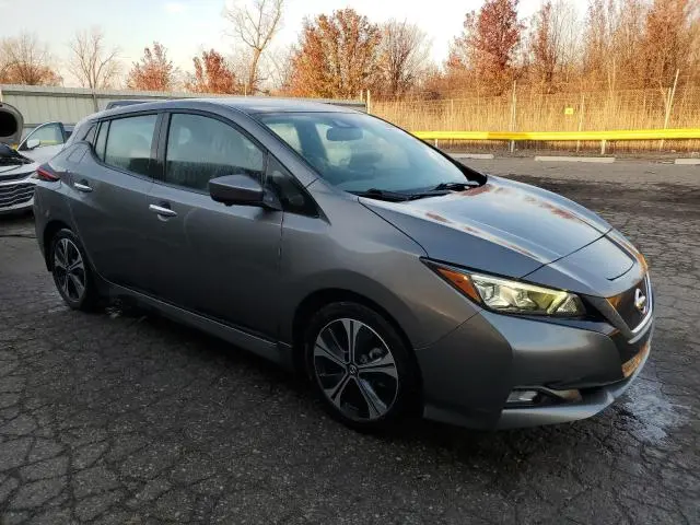 2022 NISSAN LEAF SV  