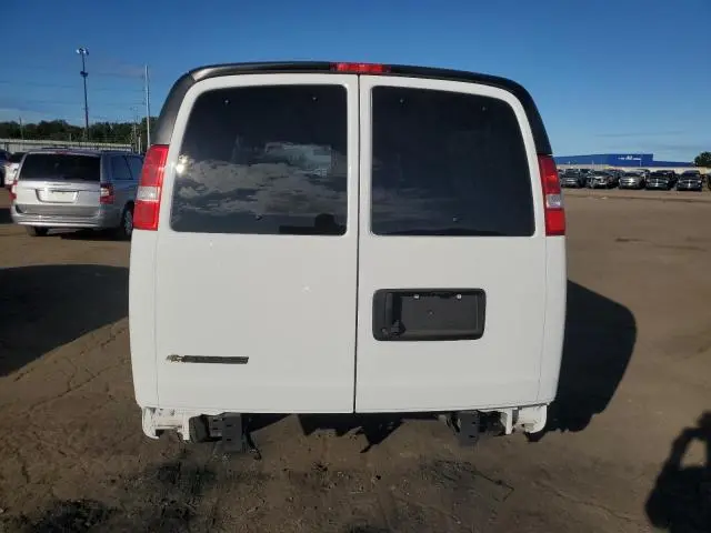 2024 CHEVROLET EXPRESS G3500 LS  