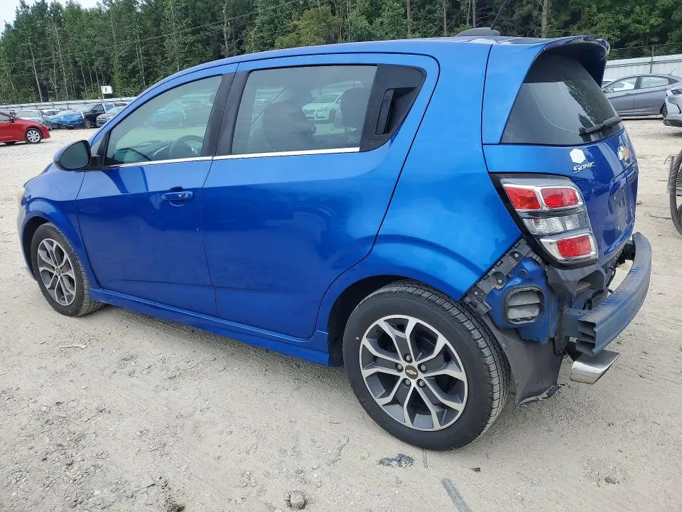 2017 CHEVROLET SONIC LT  