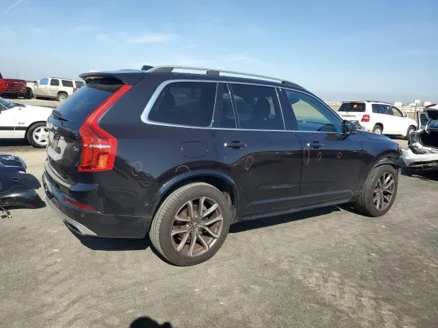 2017 VOLVO XC90 T6  