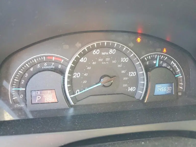 2013 TOYOTA CAMRY LE  