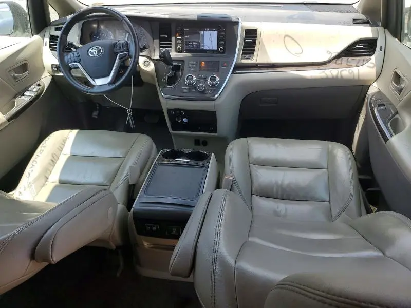 2019 TOYOTA SIENNA XLE PREMIUM 8-PASSENGER  