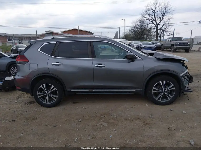 2018 NISSAN ROGUE SL
