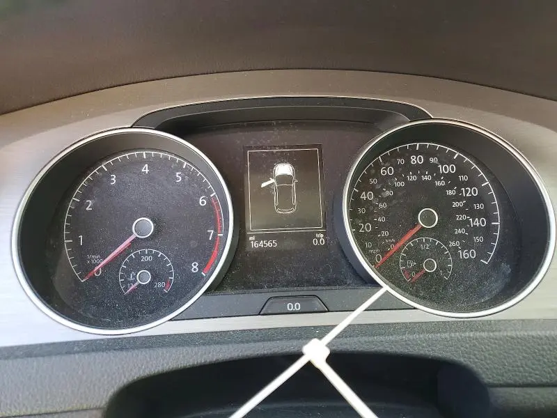 2015 VOLKSWAGEN GOLF   