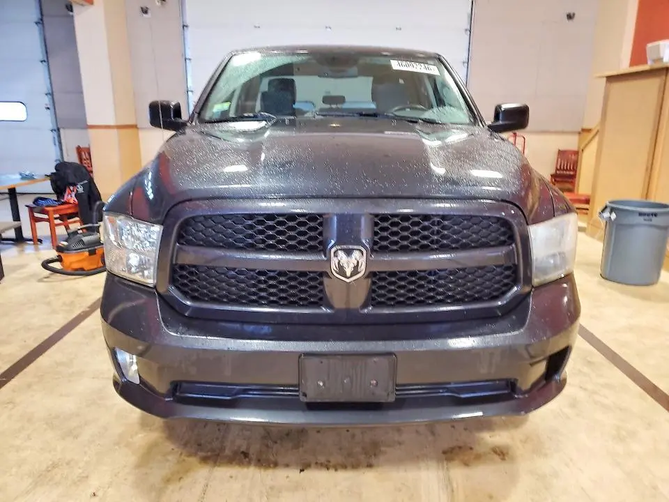 2014 RAM 1500 ST  