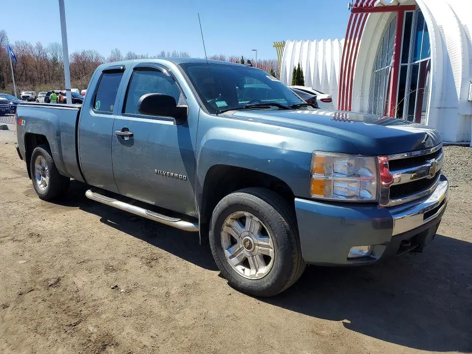 2010 CHEVROLET SILVERADO K1500 LT  
