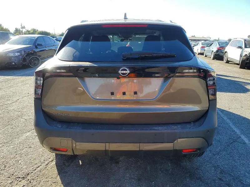 2025 NISSAN KICKS SV  