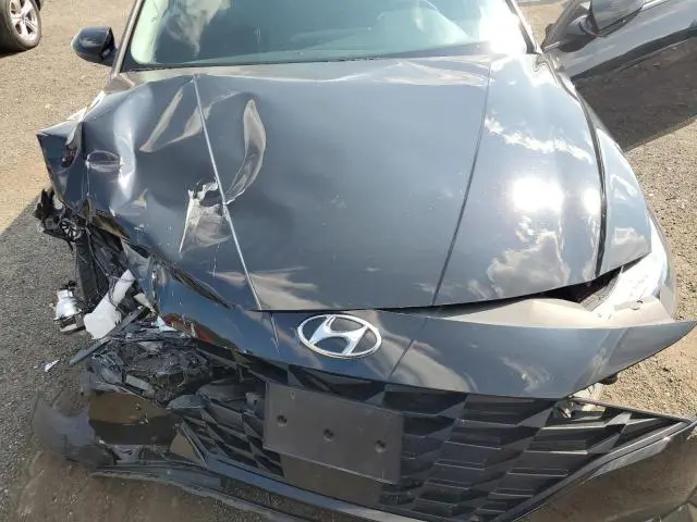 2021 HYUNDAI ELANTRA SEL  