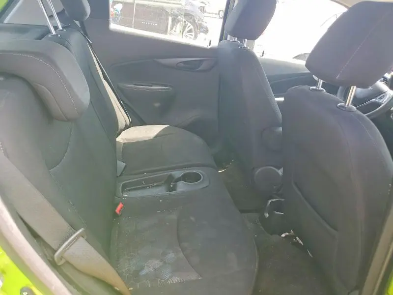 2016 CHEVROLET SPARK 1LT  