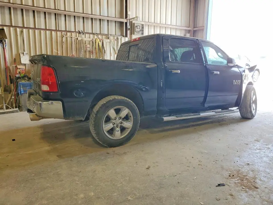 2017 RAM 1500 SLT  