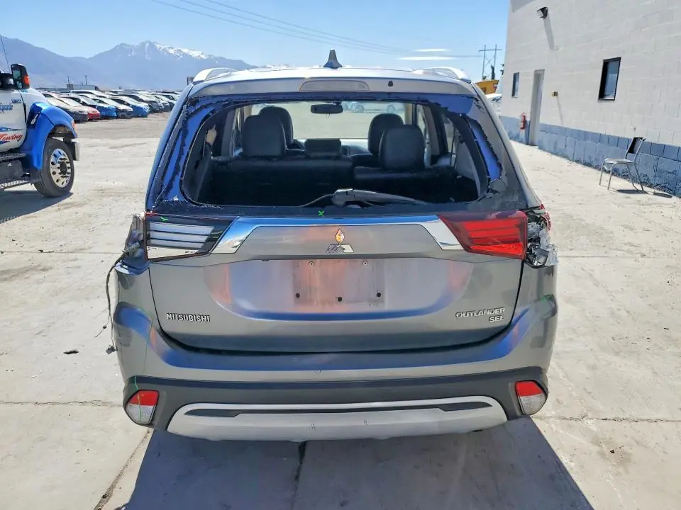 2019 MITSUBISHI OUTLANDER SE  