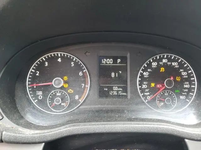 2015 VOLKSWAGEN PASSAT S  