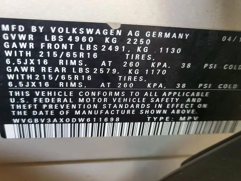 2013 VOLKSWAGEN TIGUAN S  