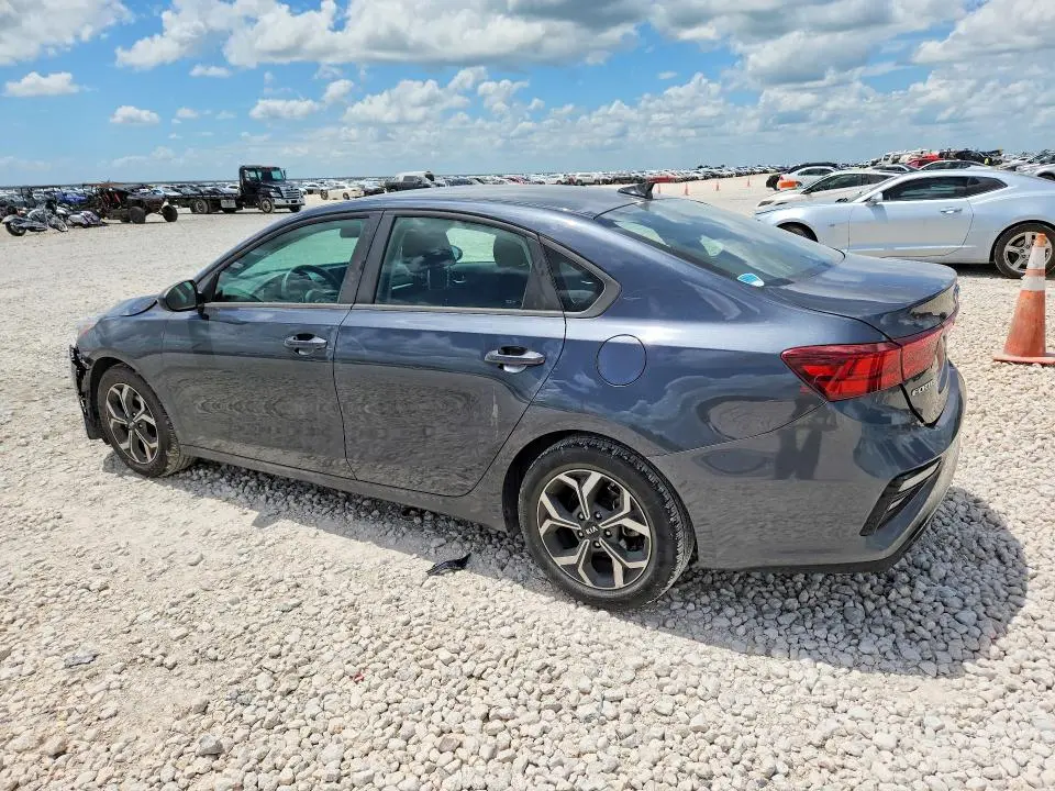 2021 KIA FORTE LXS  