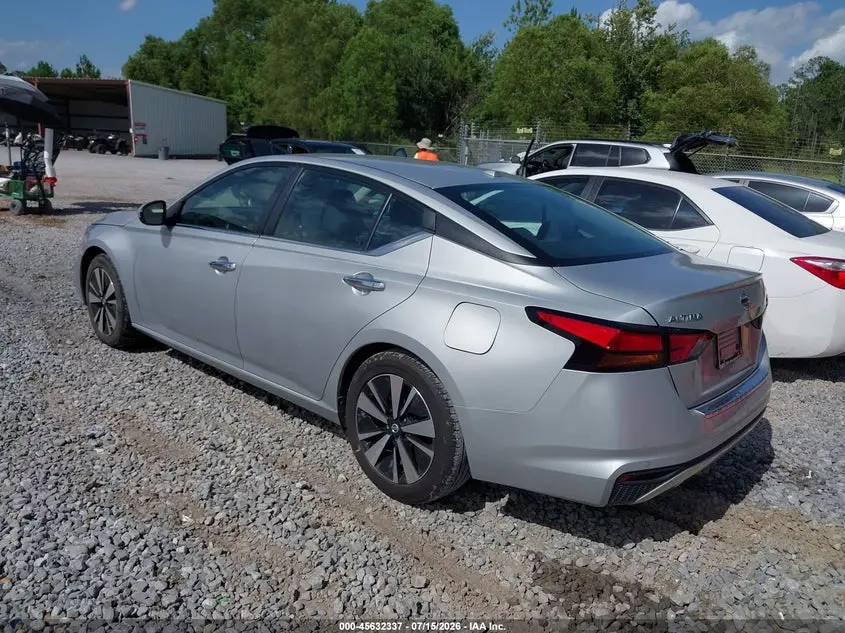 2022 NISSAN ALTIMA SV FWD