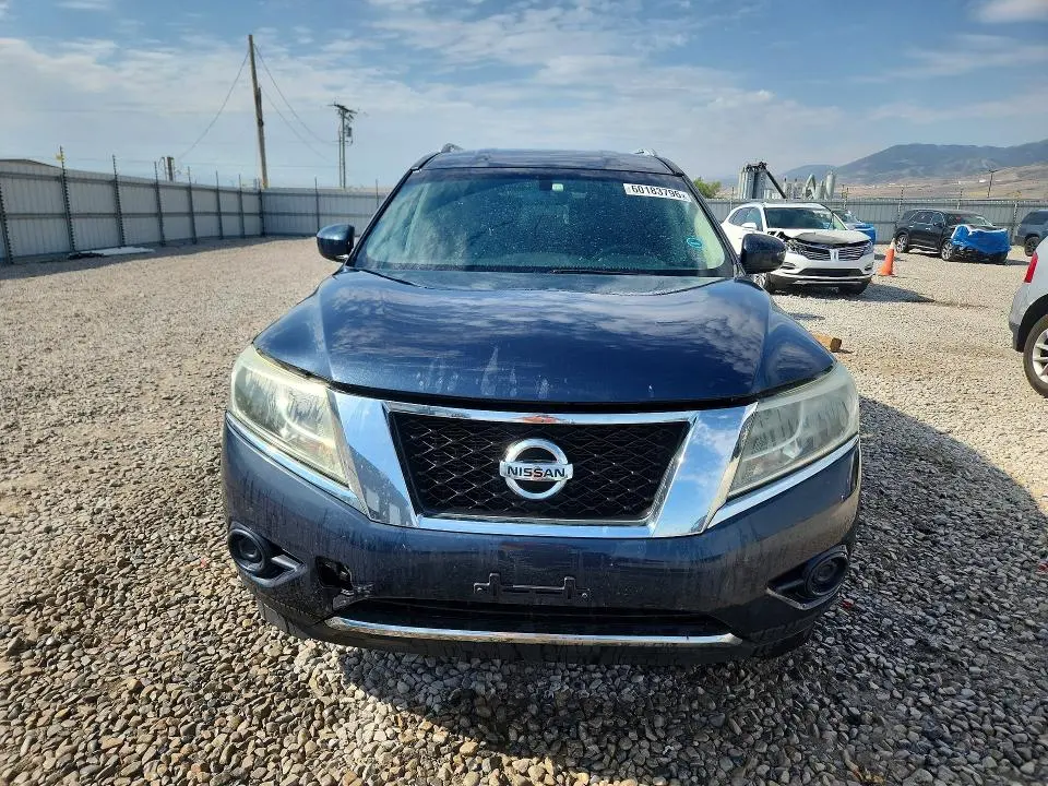 2016 NISSAN PATHFINDER S  