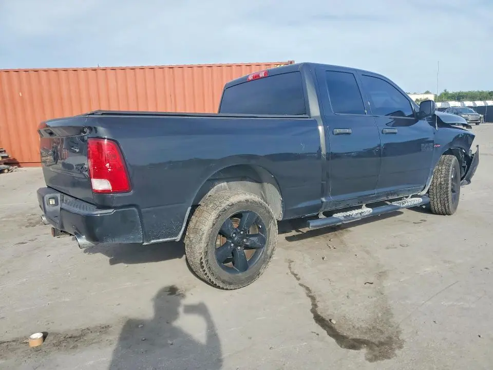 2016 RAM 1500 ST  