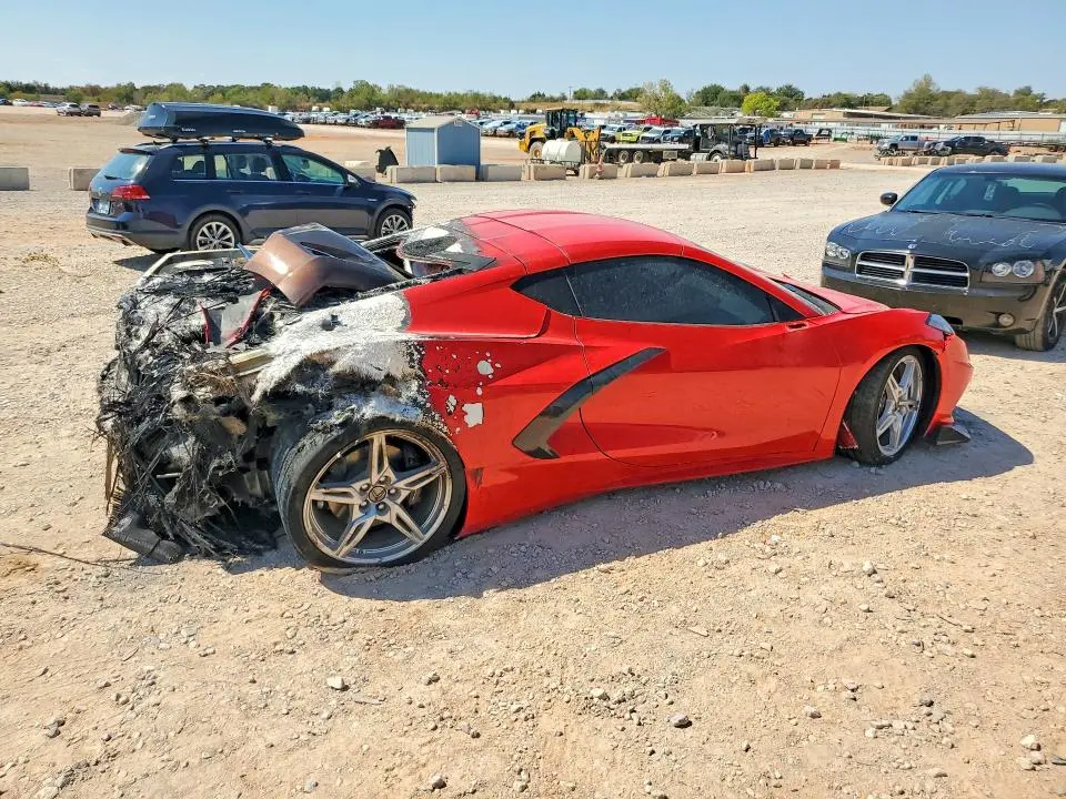 2025 CHEVROLET CORVETTE STINGRAY 2LT  