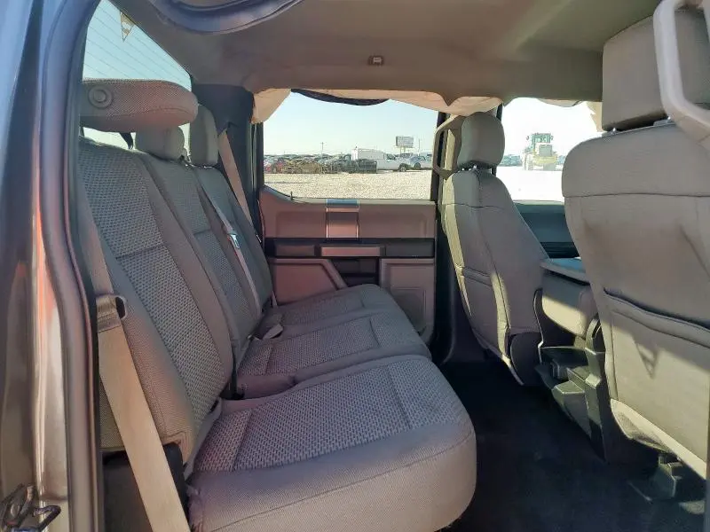 2015 FORD F150 SUPERCREW  