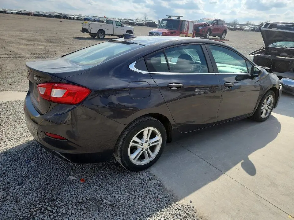 2016 CHEVROLET CRUZE LT  