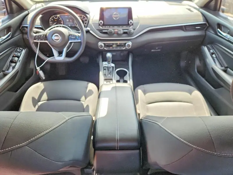 2021 NISSAN ALTIMA SV  