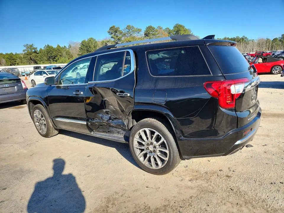 2022 GMC ACADIA DENALI  