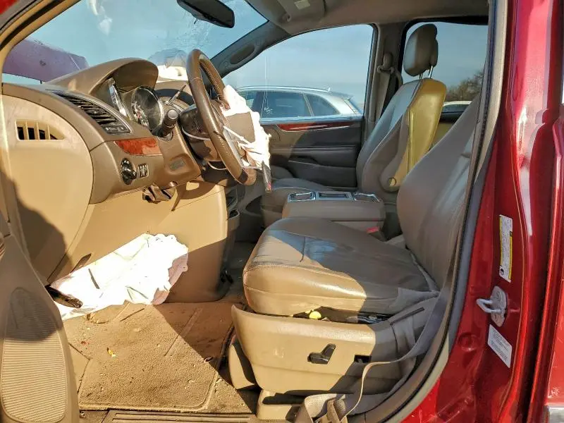 2013 CHRYSLER TOWN & COUNTRY TOURING  