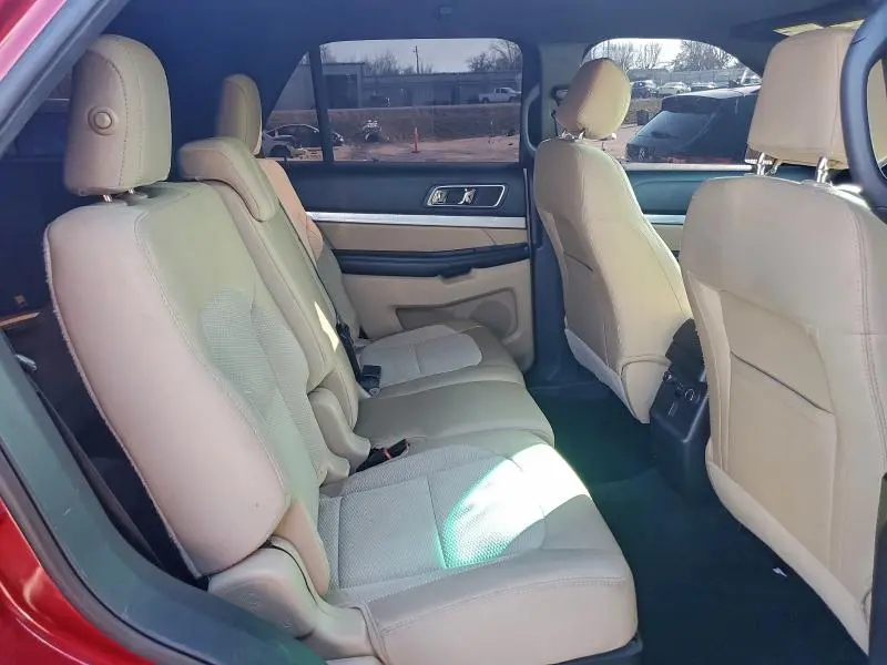 2017 FORD EXPLORER XLT  