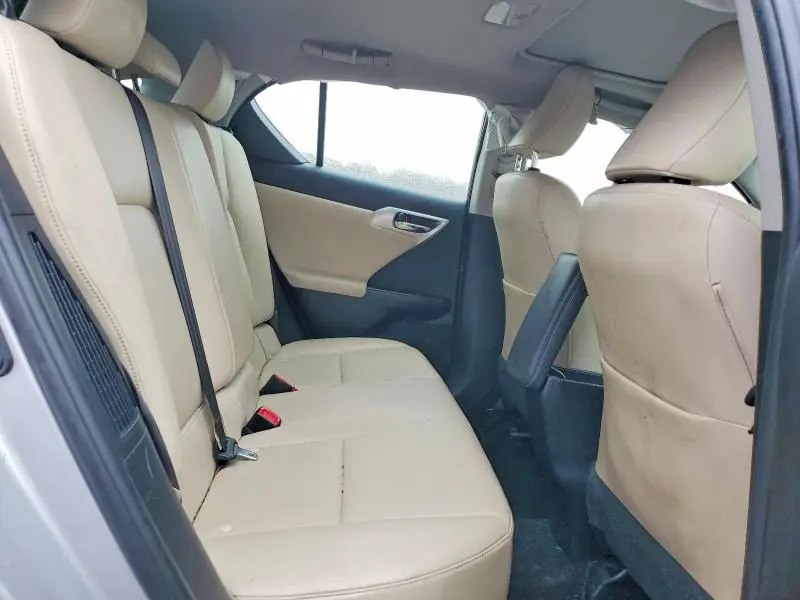 2011 LEXUS CT 200  