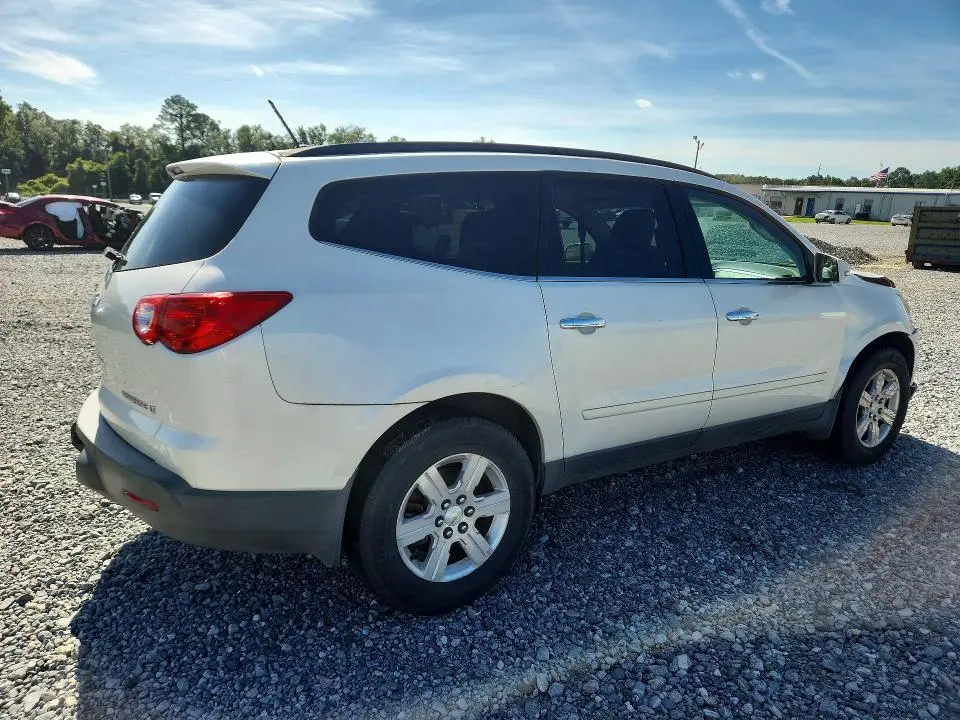 2012 CHEVROLET TRAVERSE LT  
