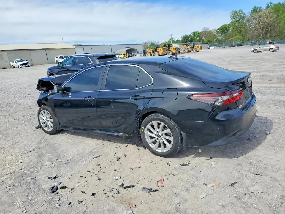 2021 TOYOTA CAMRY LE  