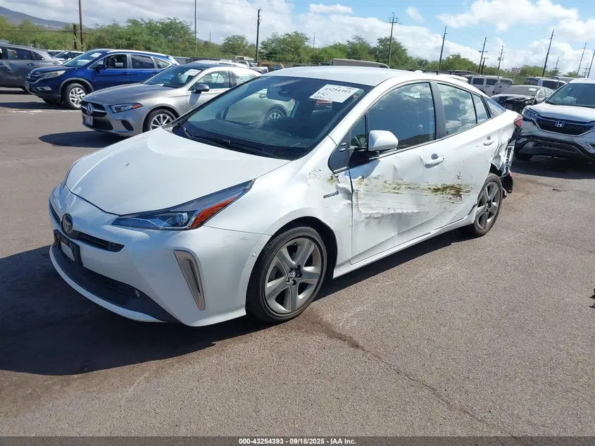 2022 TOYOTA PRIUS XLE