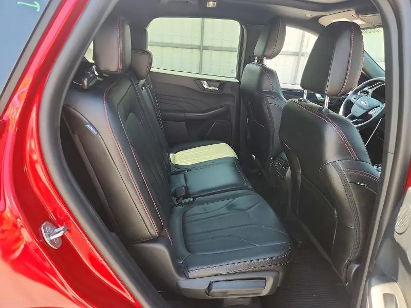 2025 FORD ESCAPE ST LINE ELITE  