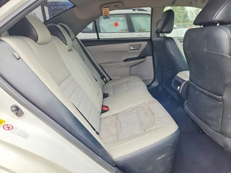 2017 TOYOTA CAMRY SE  