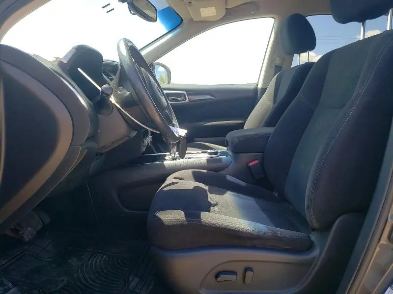 2015 NISSAN PATHFINDER SV  