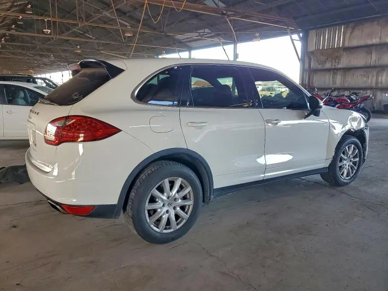 2012 PORSCHE CAYENNE   