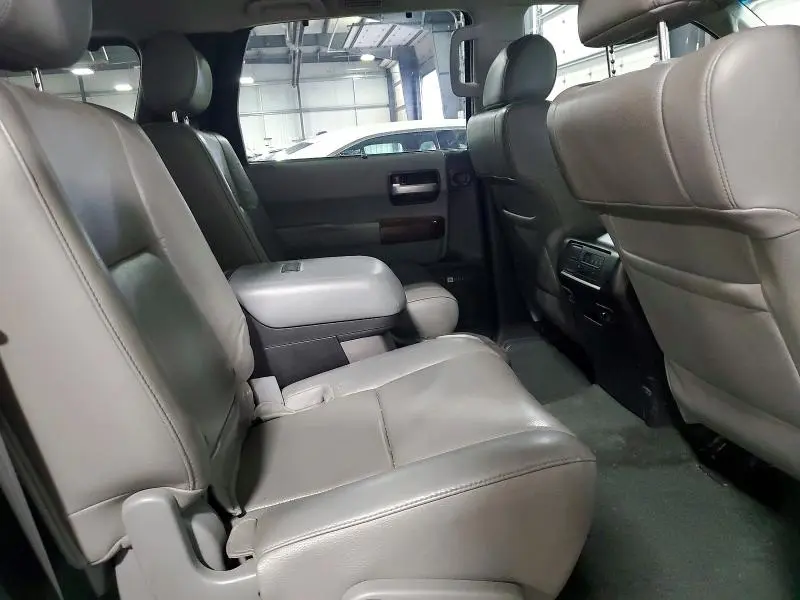 2014 TOYOTA SEQUOIA PLATINUM  