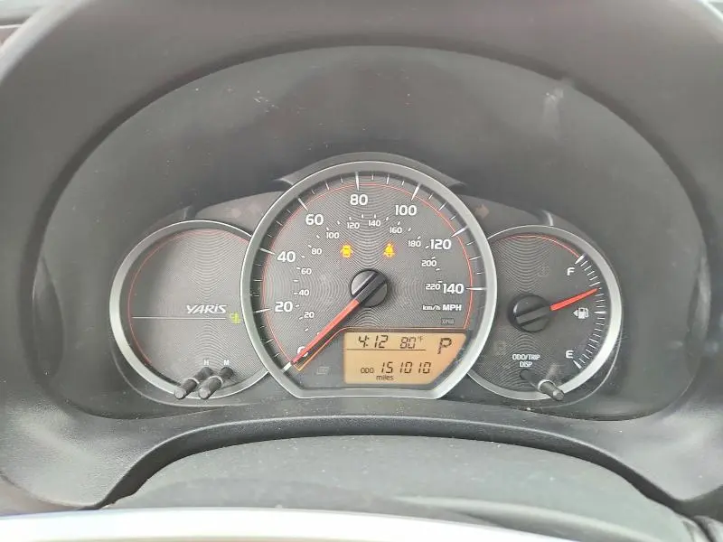 2014 TOYOTA YARIS 5-DOOR L  