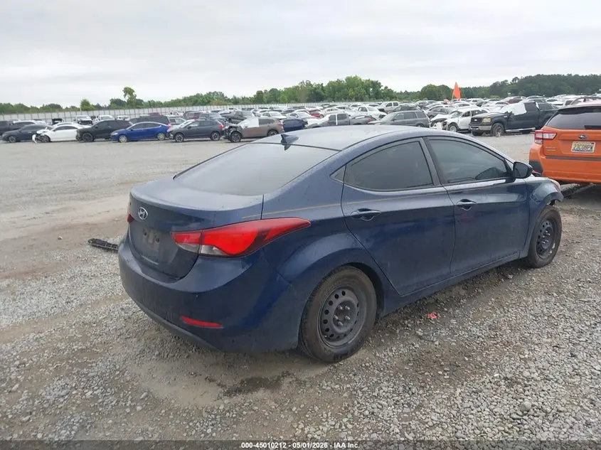 2016 HYUNDAI ELANTRA SE