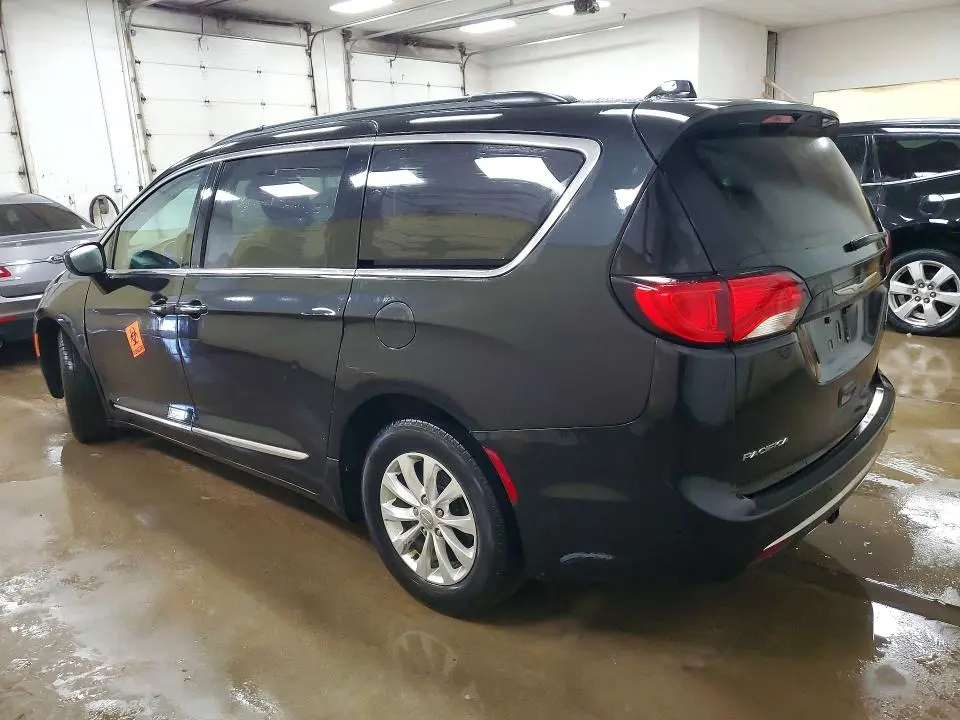 2017 CHRYSLER PACIFICA TOURING L  
