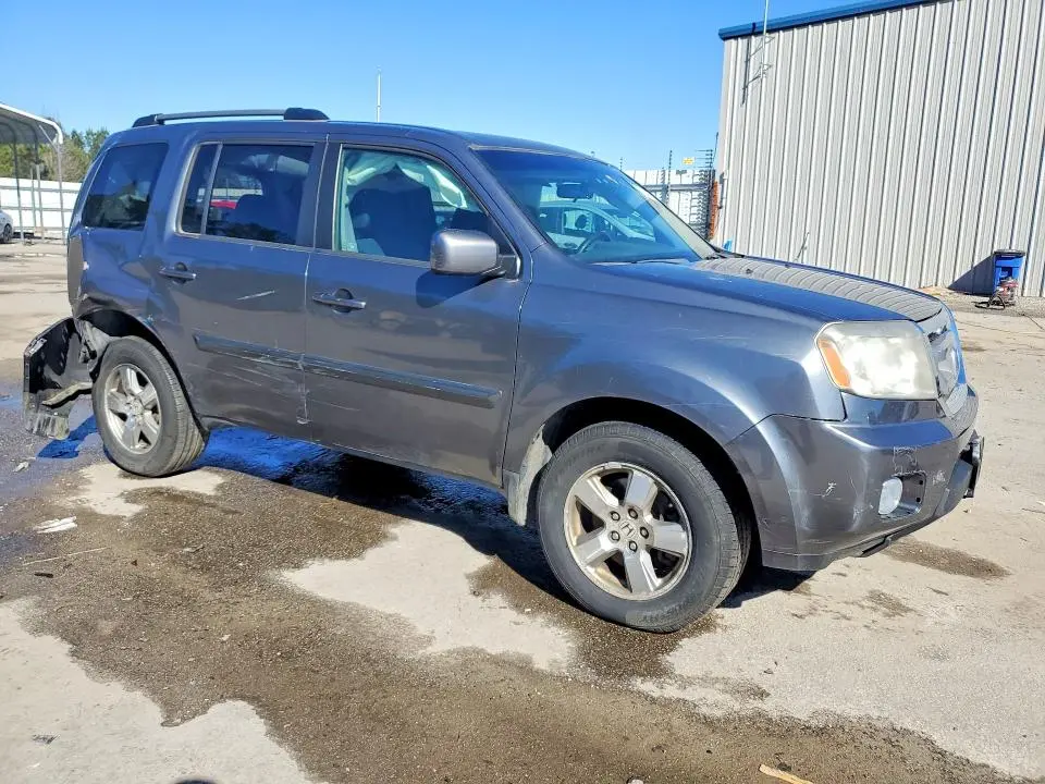 2011 HONDA PILOT EX  