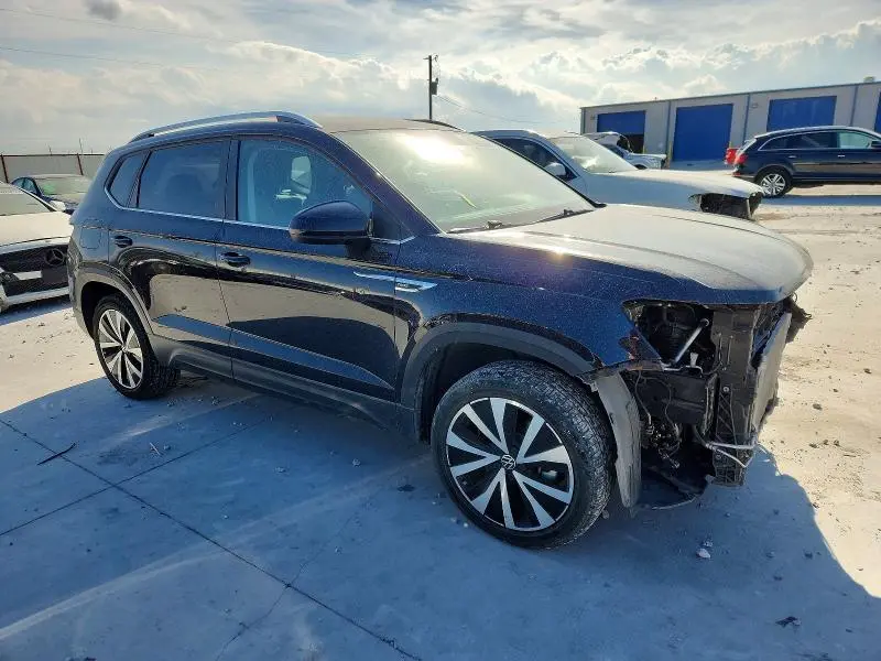 2022 VOLKSWAGEN TAOS SE  