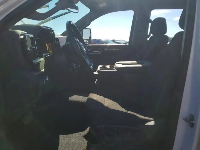 2025 GMC SIERRA K2500 SLE  