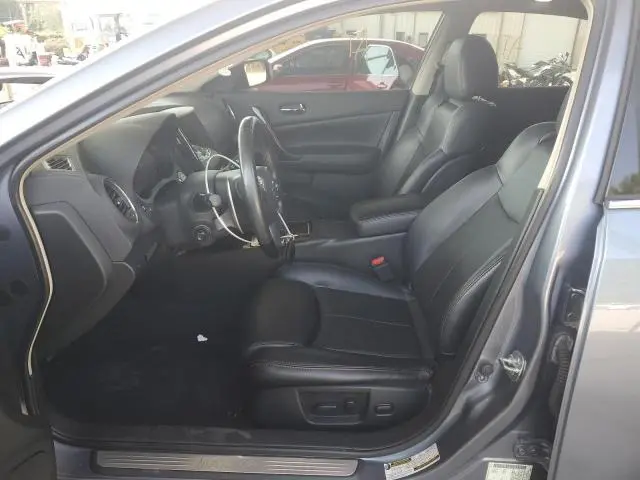 2011 NISSAN MAXIMA S  