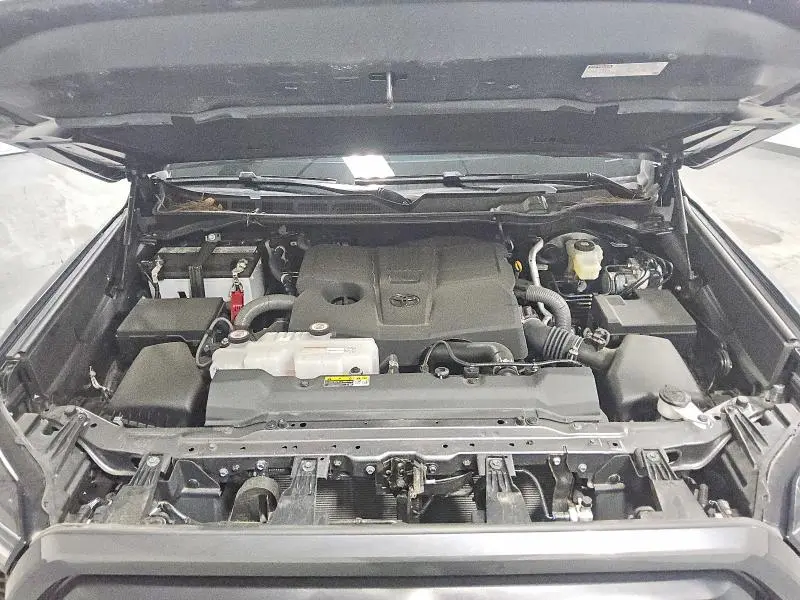 2026 TOYOTA TUNDRA CREWMAX SR5  