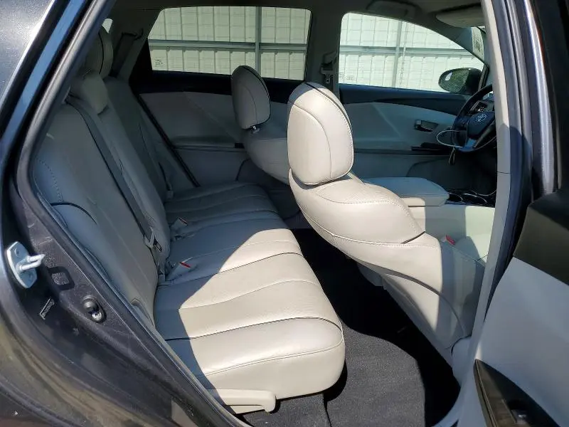 2014 TOYOTA VENZA XLE  
