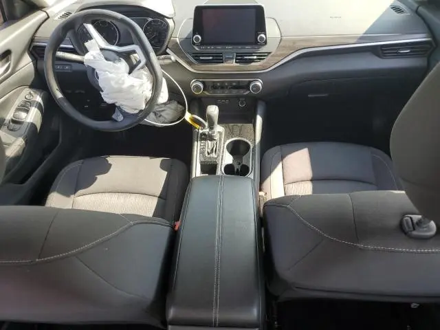 2024 NISSAN ALTIMA SV  